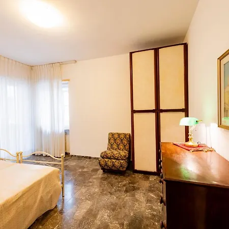 Guesthost - Casa Fé - Relax Al Mare 公寓 佩斯卡拉